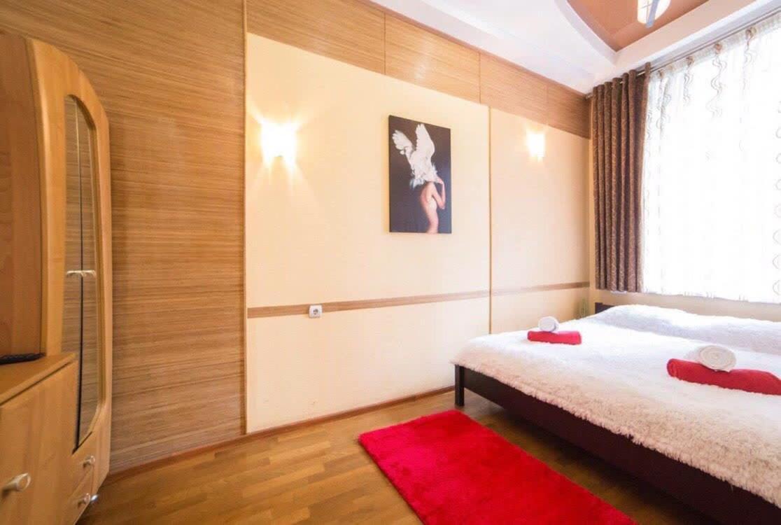 RK Central Avenue Apartment Lviv Extérieur photo